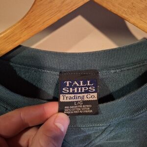 Green sweater made in canada xl